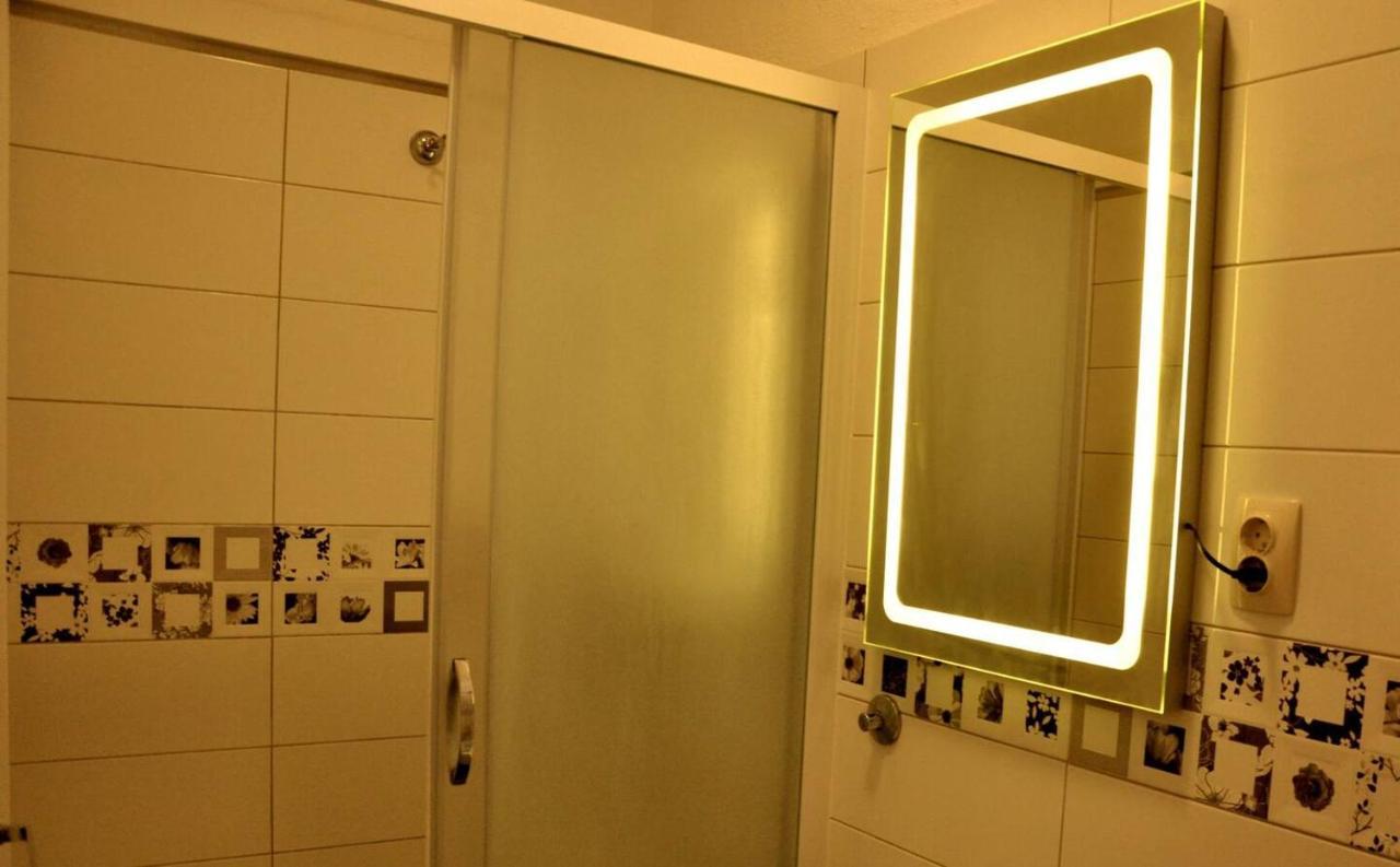 Apartments Adriana ボル エクステリア 写真